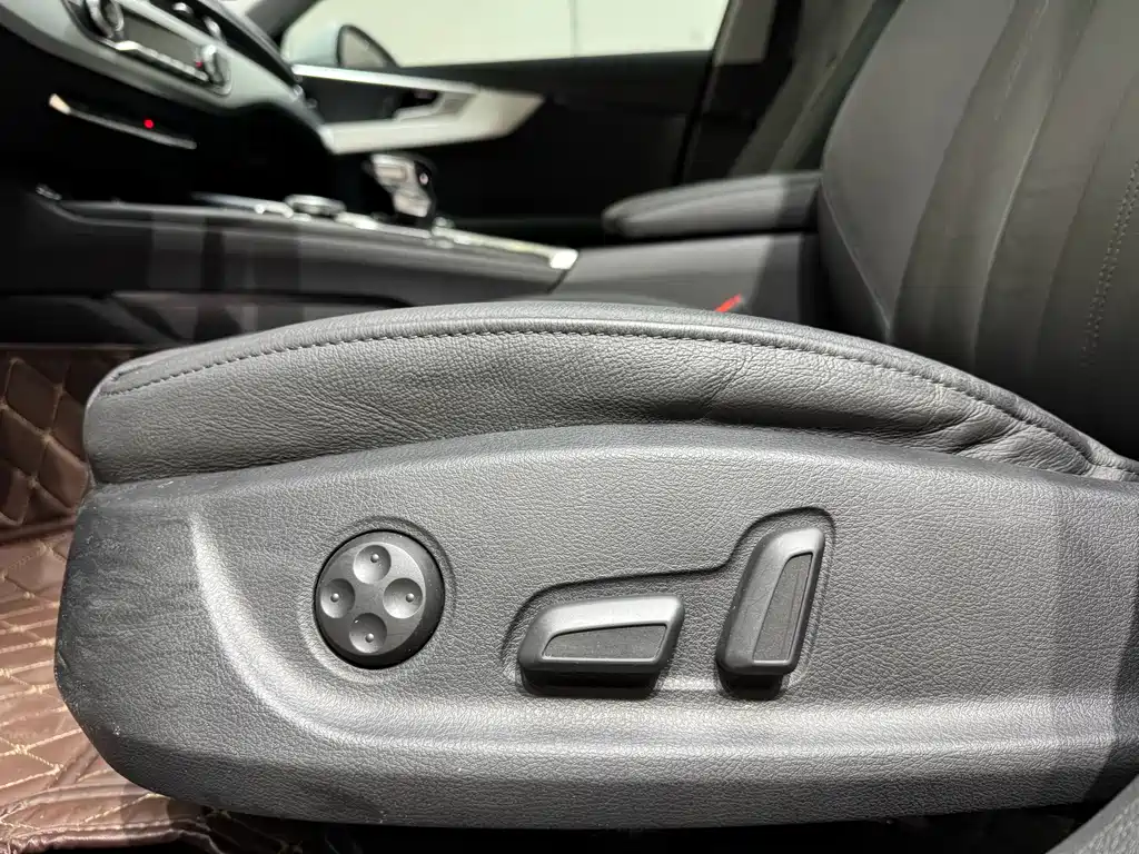 Audi A4L — миниатюра 12