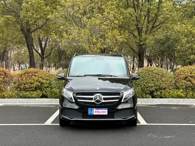 MERCEDES-BENZ V CLASS