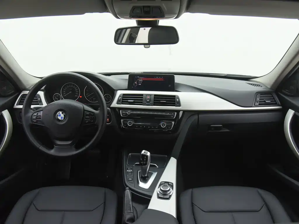 BMW 3 Series — миниатюра 7