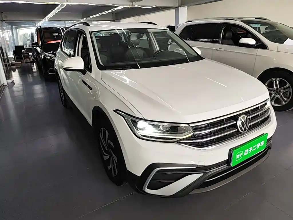 Volkswagen Tiguan L — миниатюра 4