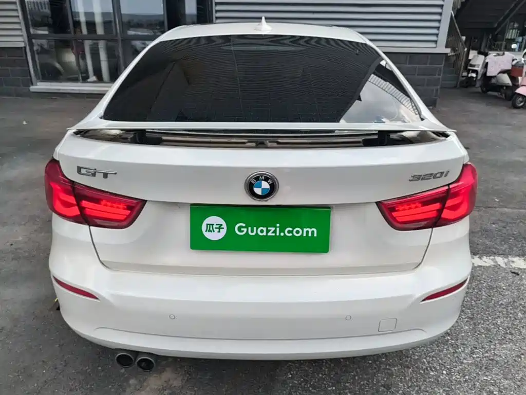 BMW 3 Series GT — миниатюра 6