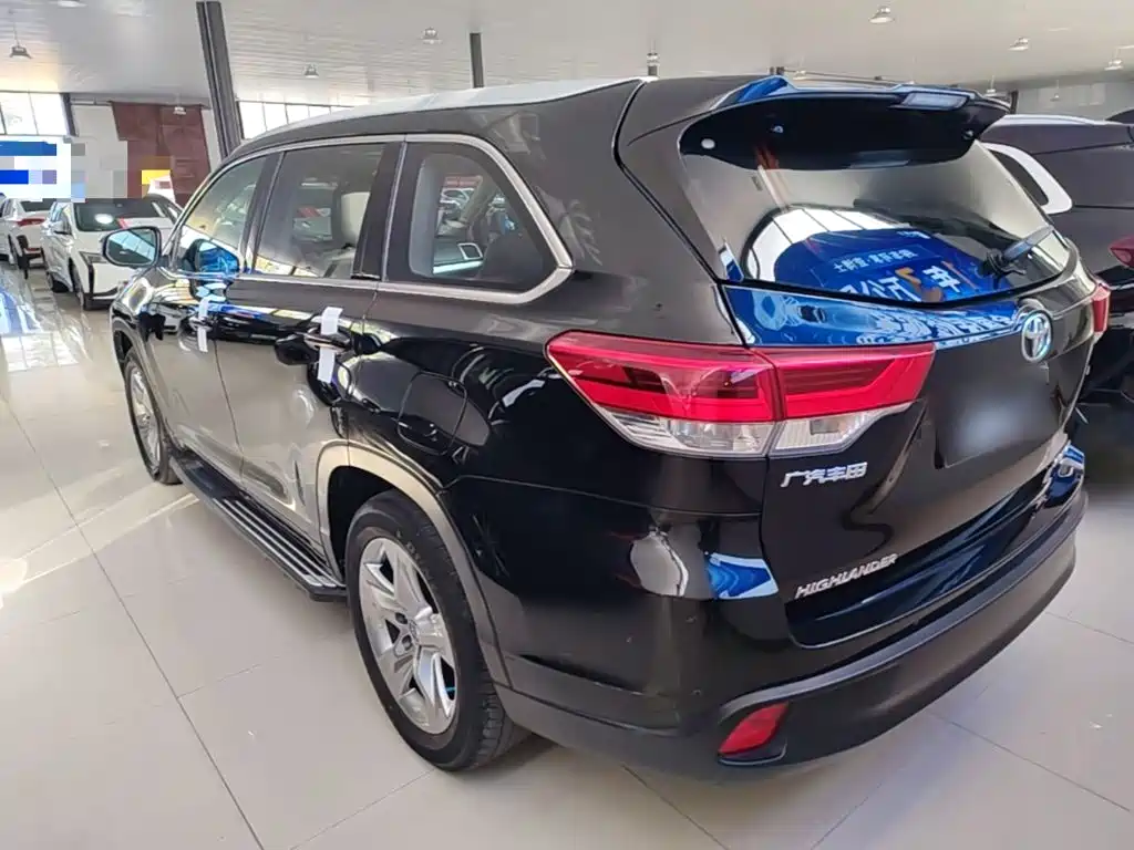 Toyota Highlander — миниатюра 5