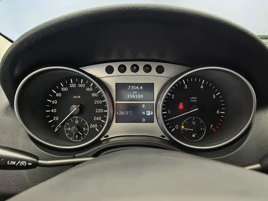 Mercedes-Benz M-Class — миниатюра 15