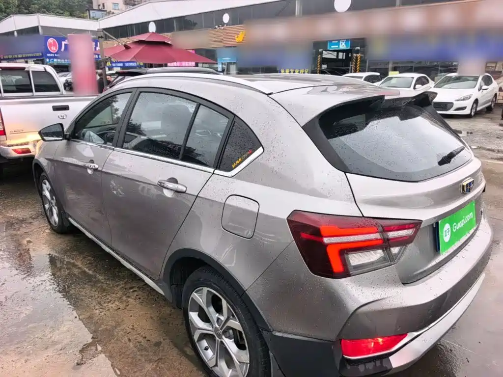 Geely Vision S1 — миниатюра 5