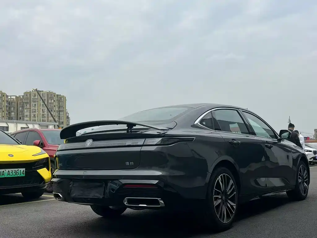 Changan Eado — миниатюра 6