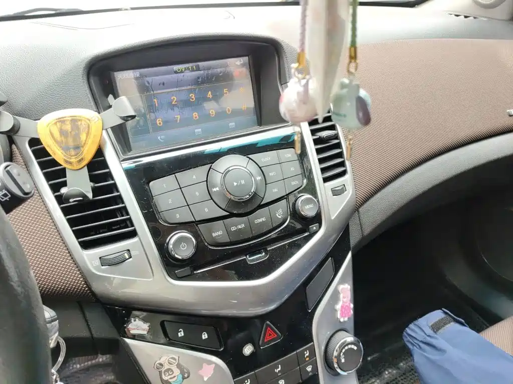 Chevrolet Cruze — миниатюра 14