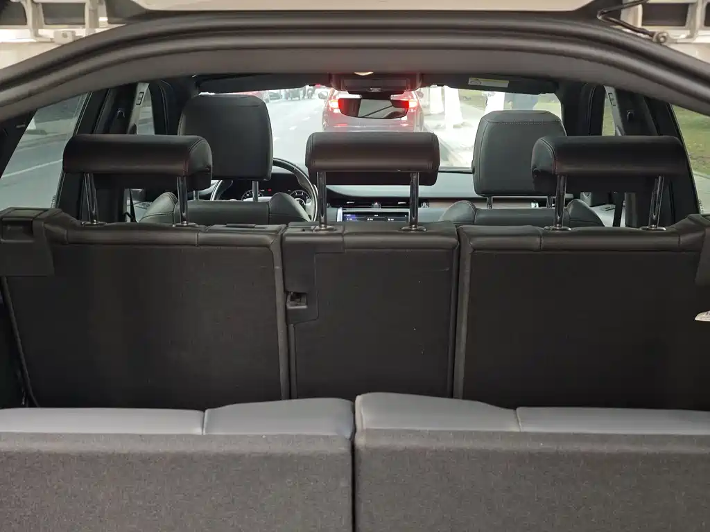 LAND ROVER DISCOVER SPORTS