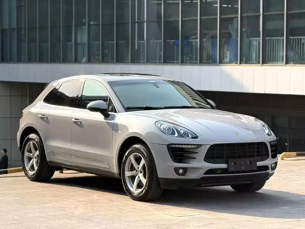Porsche Macan — миниатюра 3