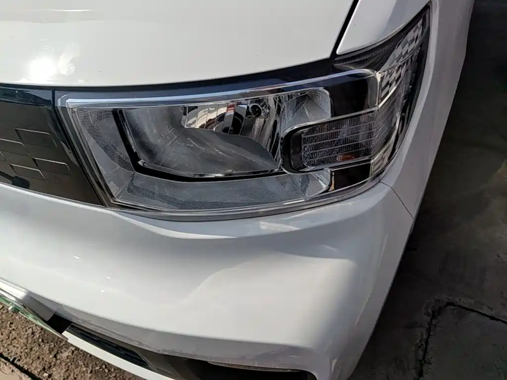 Wuling MINIEV — миниатюра 24
