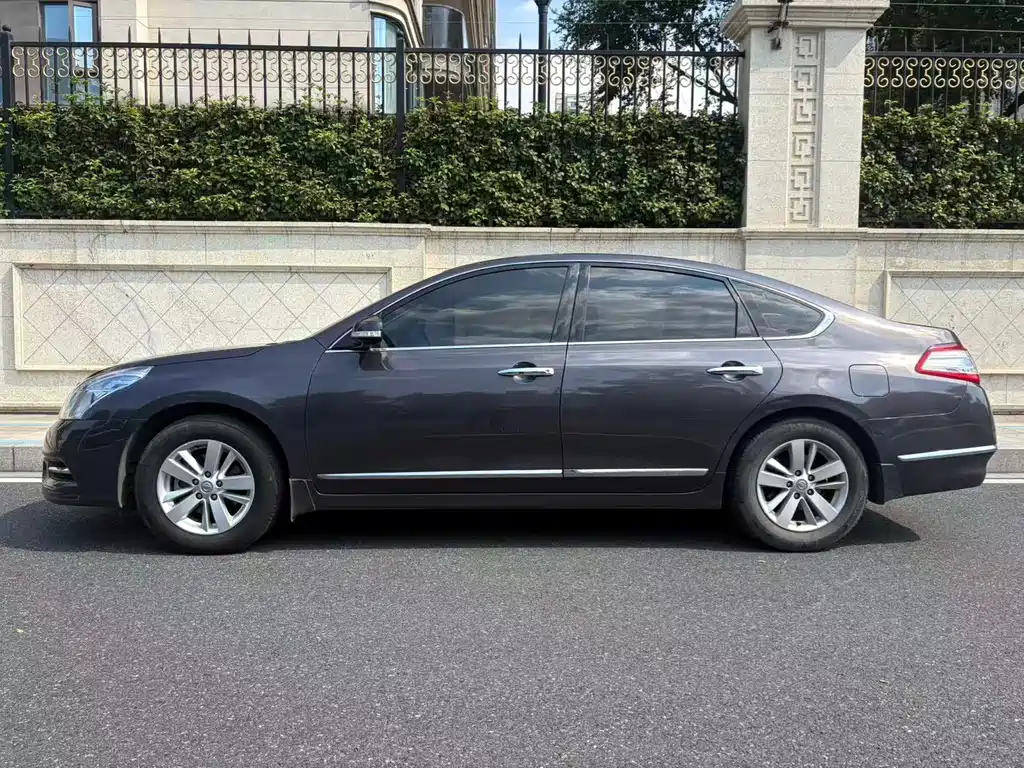 Nissan Teana — миниатюра 3
