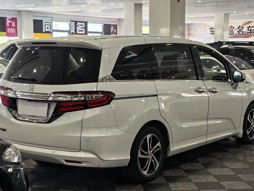 Honda Odyssey — миниатюра 3