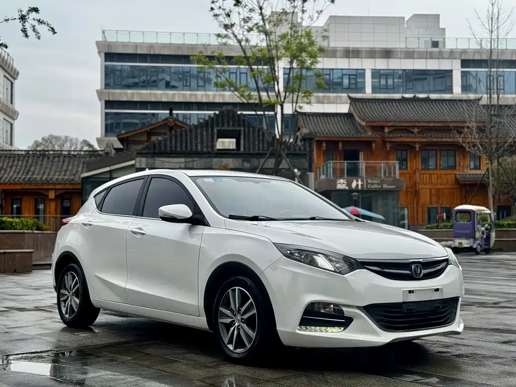 Changan Eado XT — миниатюра 3