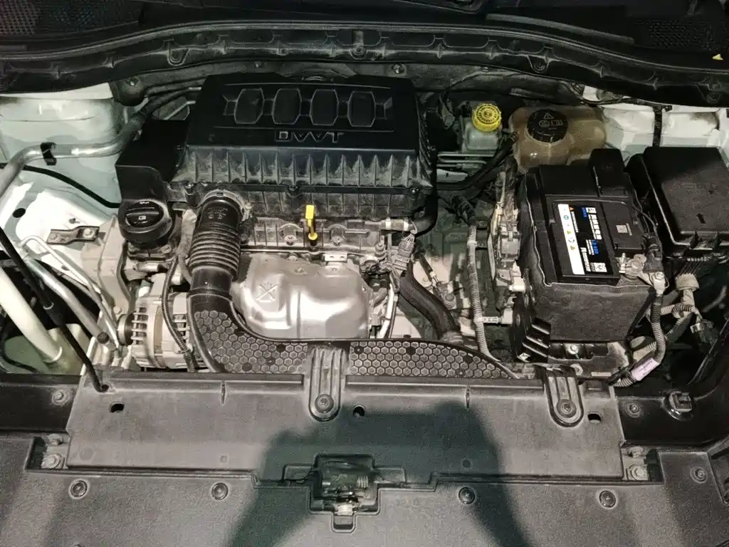 Roewe RX3 — миниатюра 21