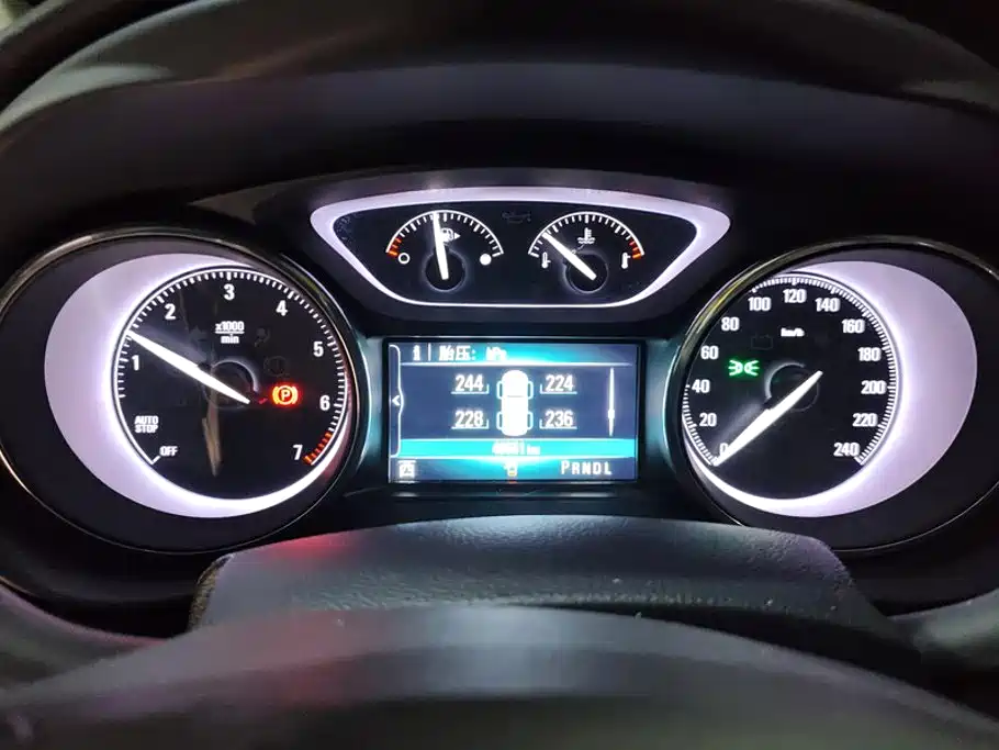 Buick Envision Plus — миниатюра 14