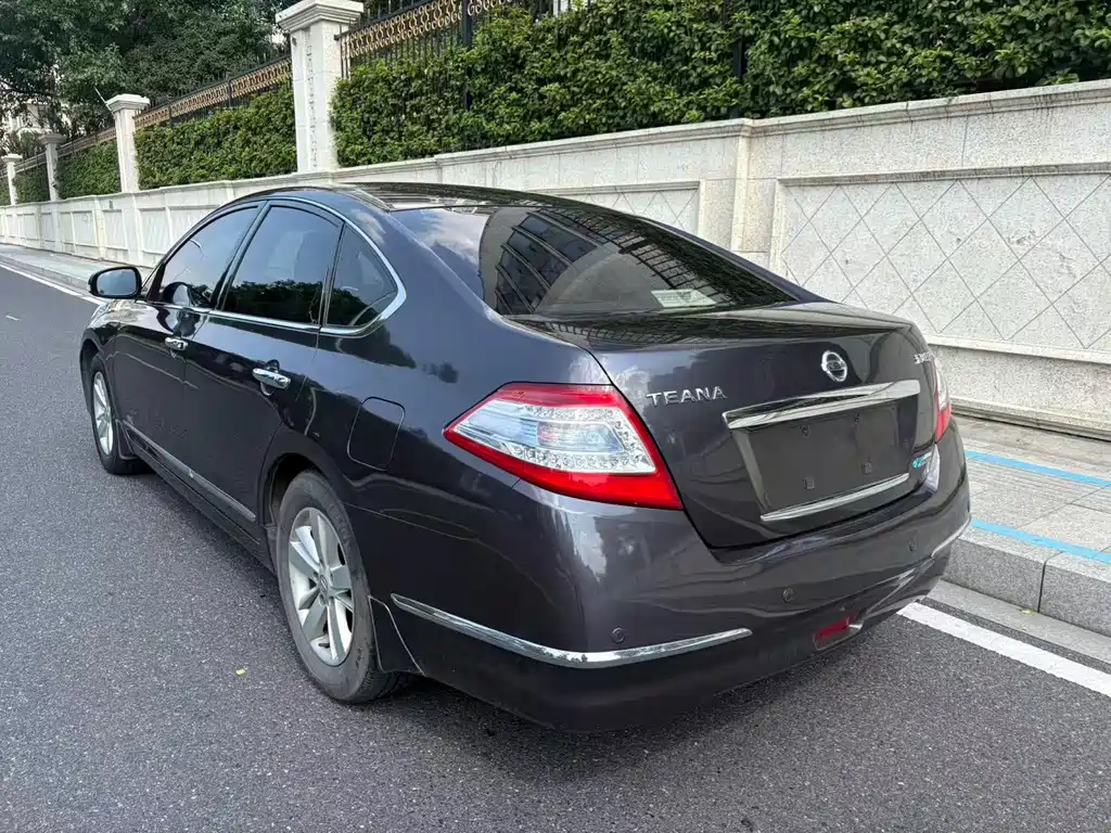 Nissan Teana — миниатюра 6