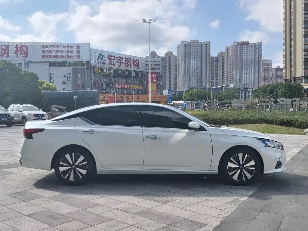 Nissan Teana — миниатюра 4