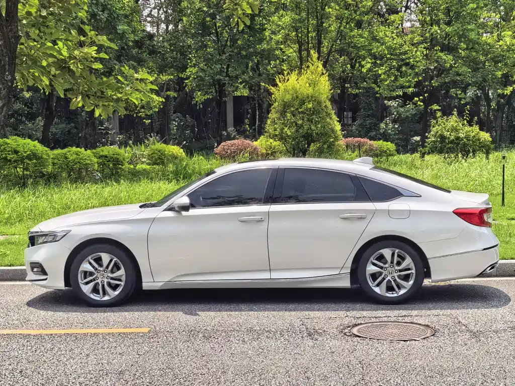 Honda Accord — миниатюра 2
