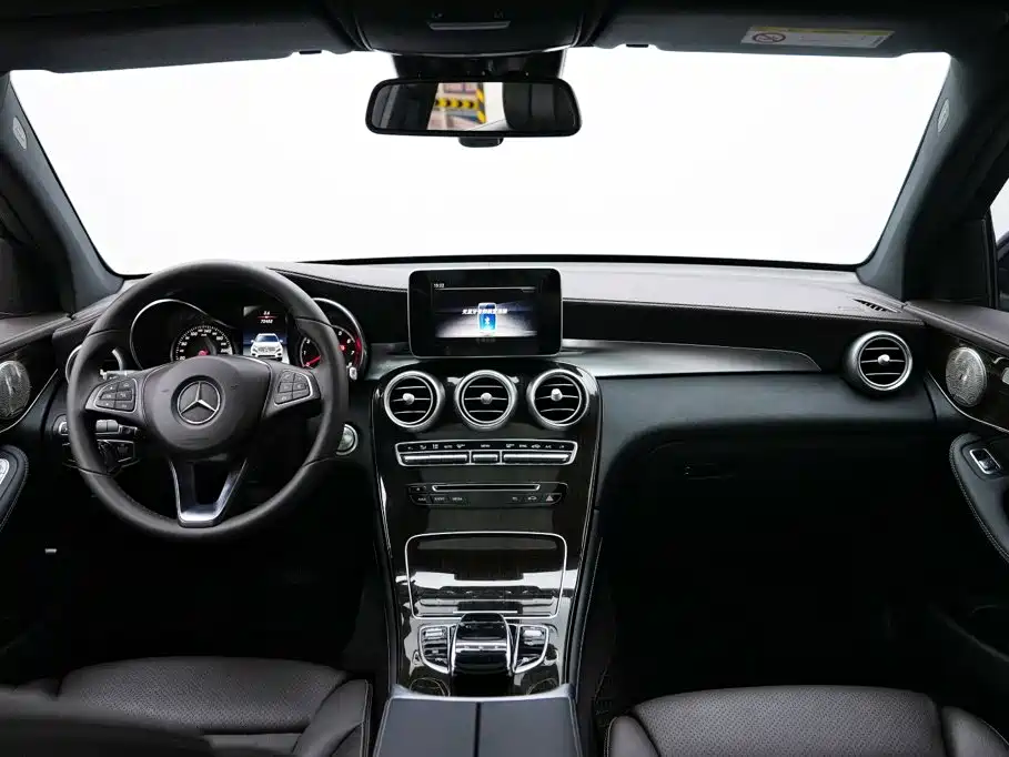 Mercedes-Benz GLC — миниатюра 8