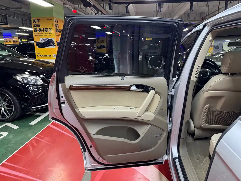 Audi Q7 — миниатюра 40