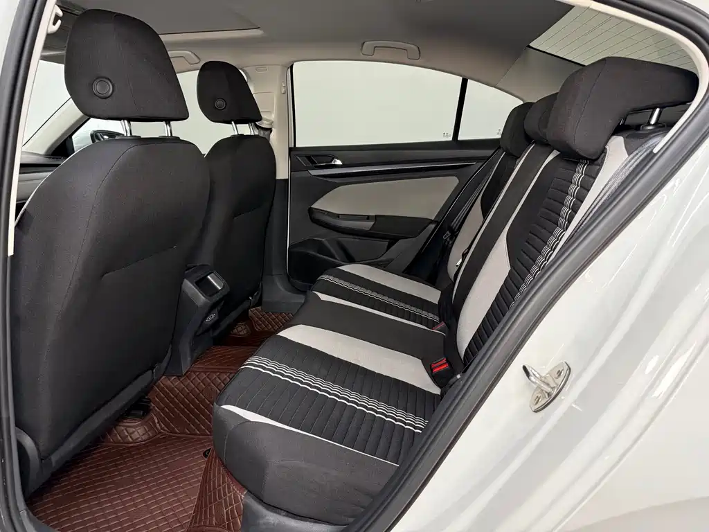 Volkswagen Bora — миниатюра 10