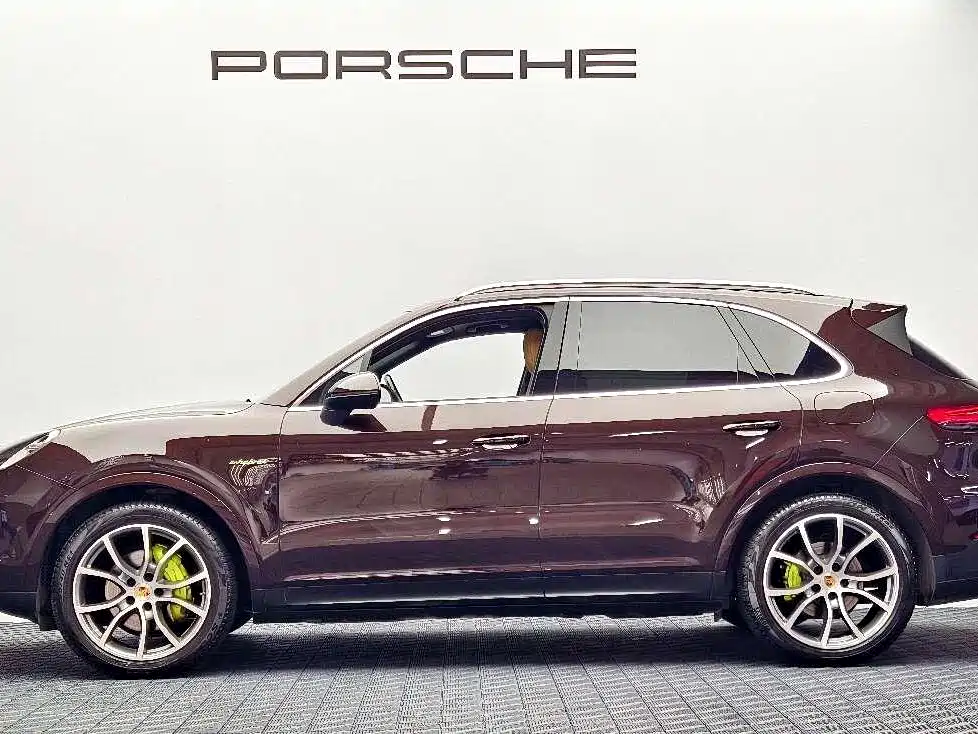 Porsche Cayenne Hybrid — миниатюра 4