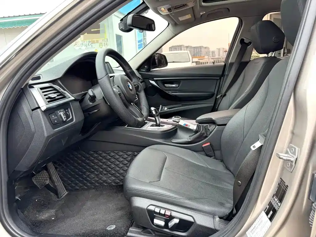 BMW 3 Series — миниатюра 4