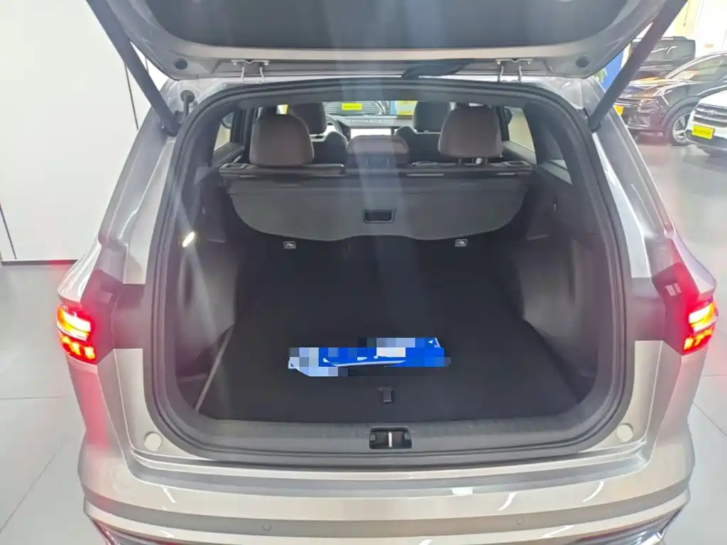 Geely Xingyue L — миниатюра 19