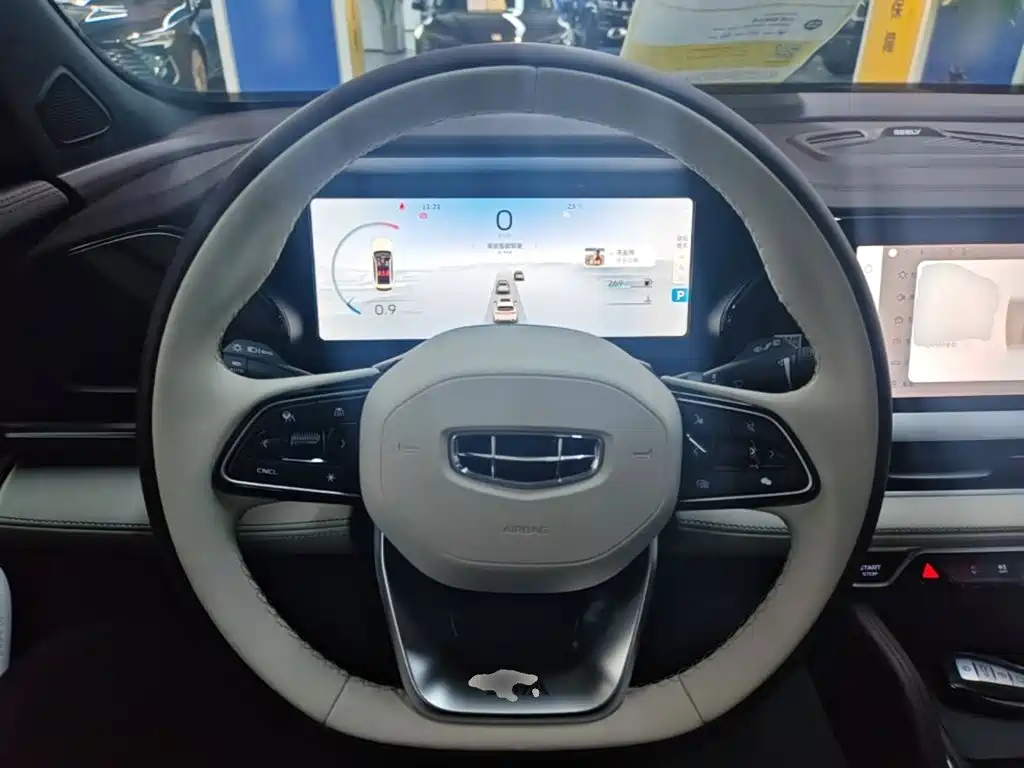 Geely Xingyue L — миниатюра 11