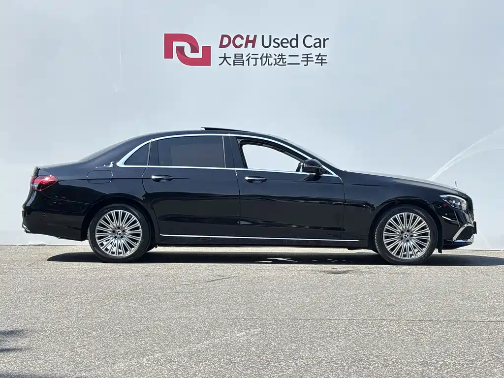 Mercedes-Benz E-Class — миниатюра 3