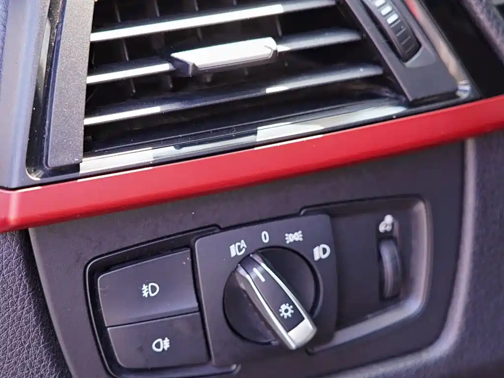 BMW 3 Series (Import) — миниатюра 9
