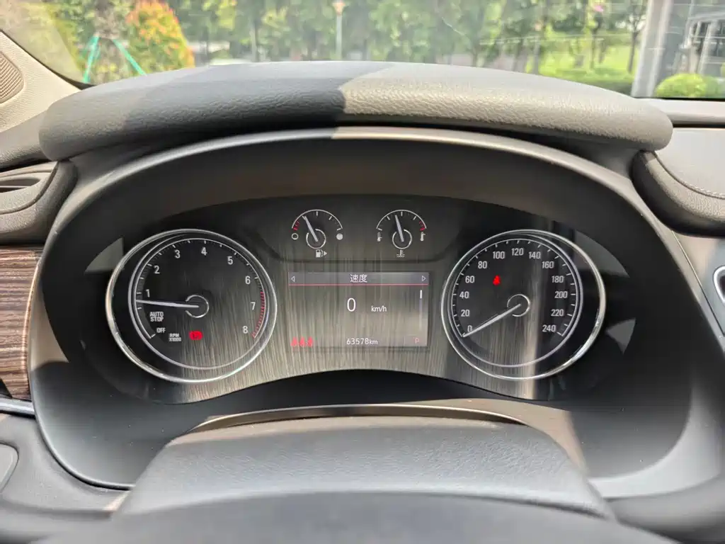Buick LaCrosse — миниатюра 7