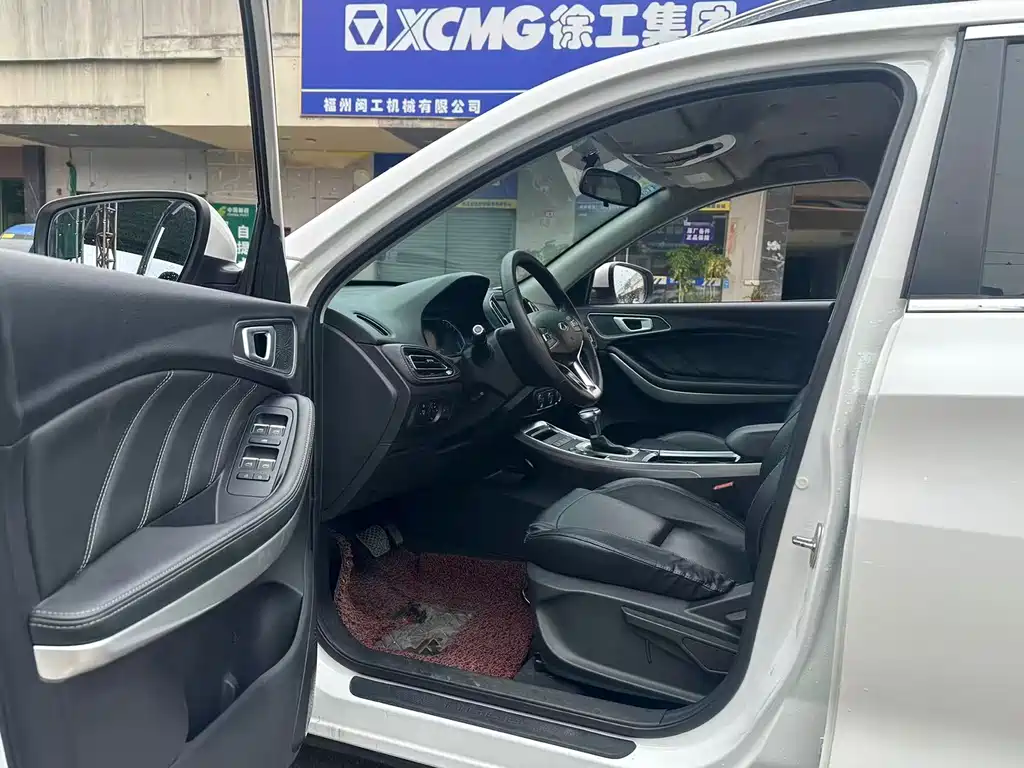 CHERY TIGGO 7