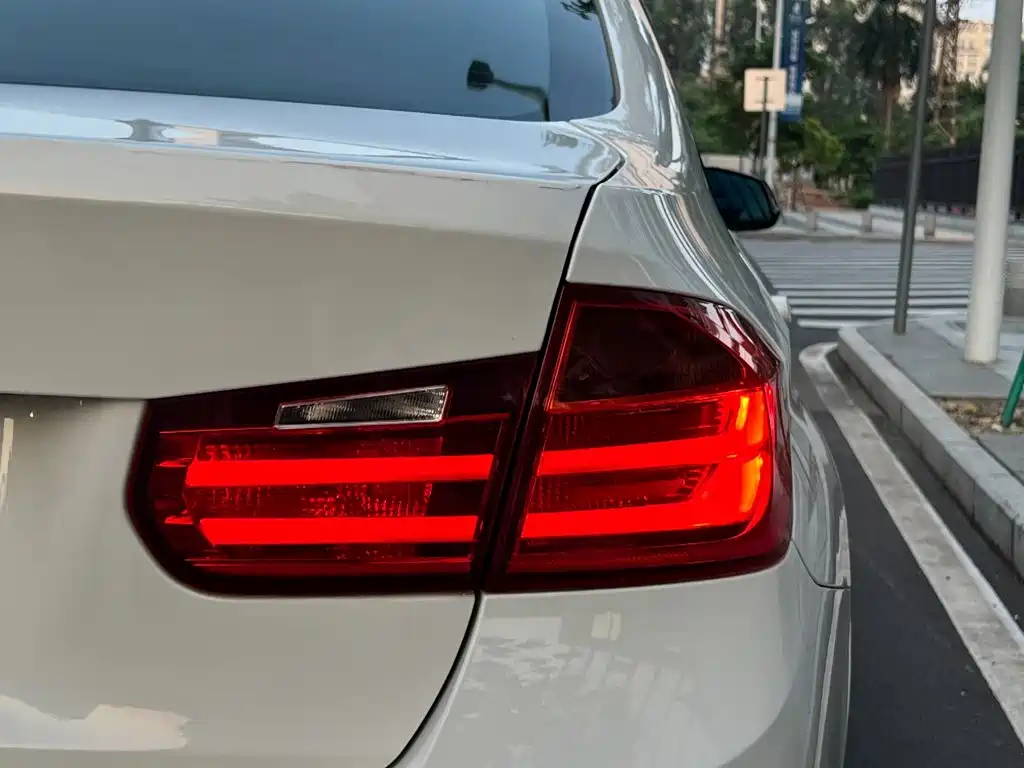 BMW 3 Series — миниатюра 28