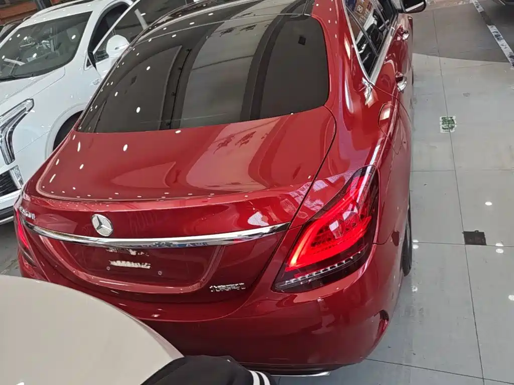 Mercedes-Benz C-Class — миниатюра 6