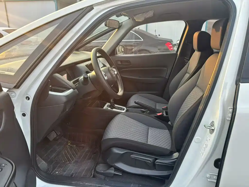 Honda Fit — миниатюра 12