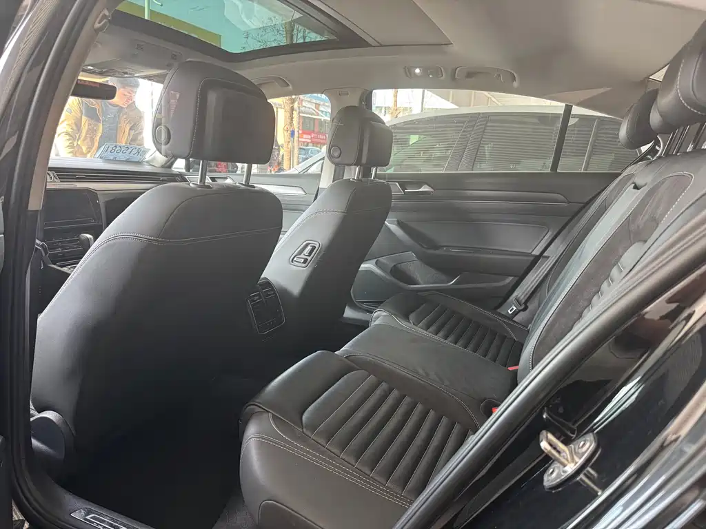 Volkswagen Magotan 2020 330TSI DSG Luxury