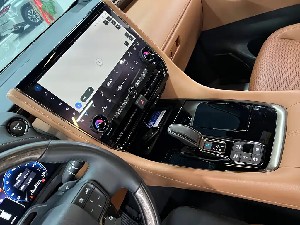 Toyota Vellfire Crown Hybrid 2.5L Supreme Executive Edition, фото 27