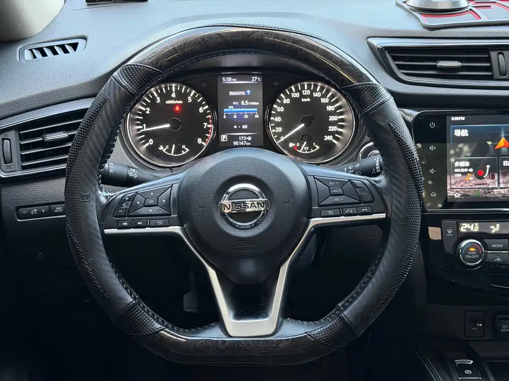 Nissan X-Trail — миниатюра 16
