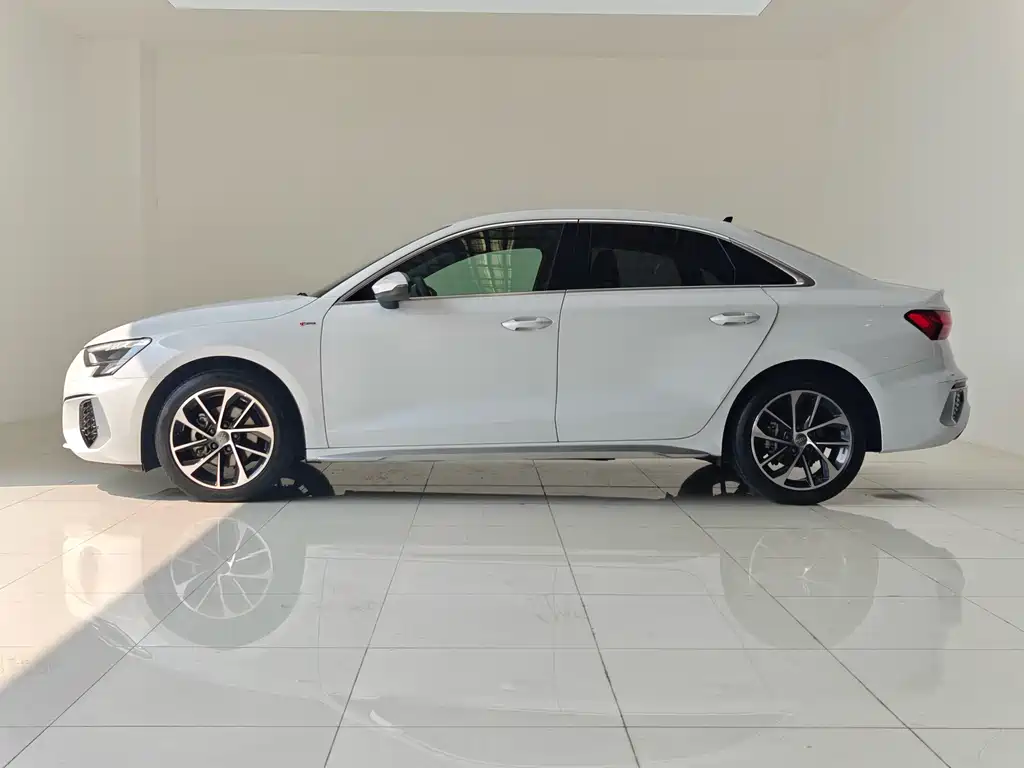Audi A3 — миниатюра 9
