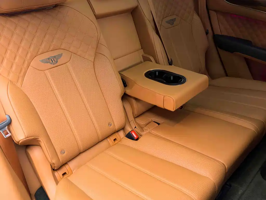 Bentley Bentayga — миниатюра 28