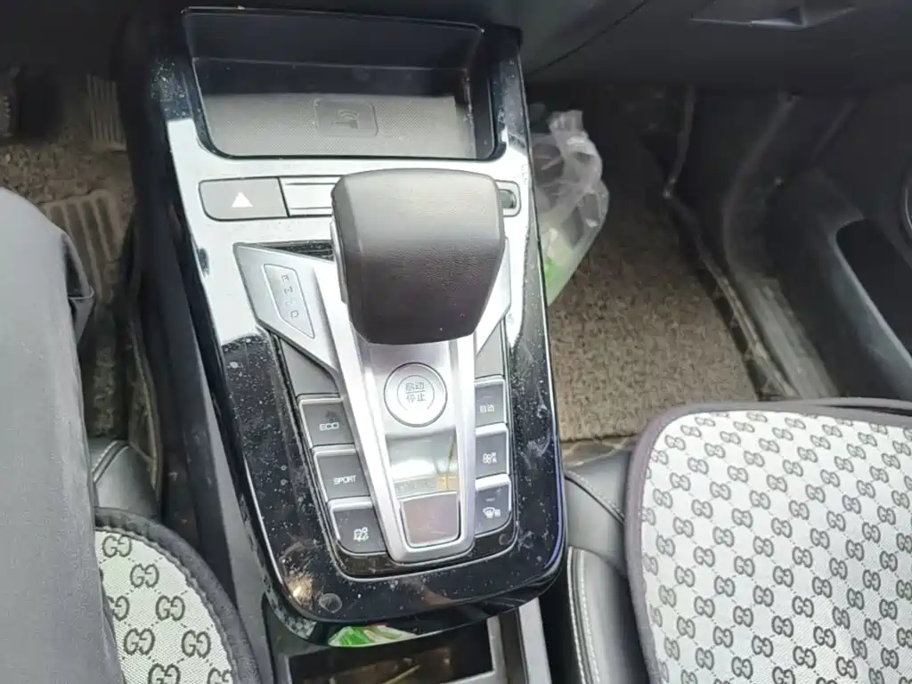 BYD Yuan EV — миниатюра 14