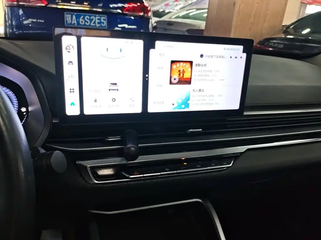 Geely Emgrand — миниатюра 13