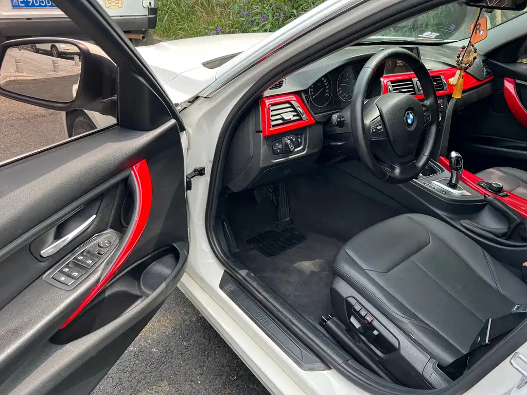 BMW 3 Series — миниатюра 8