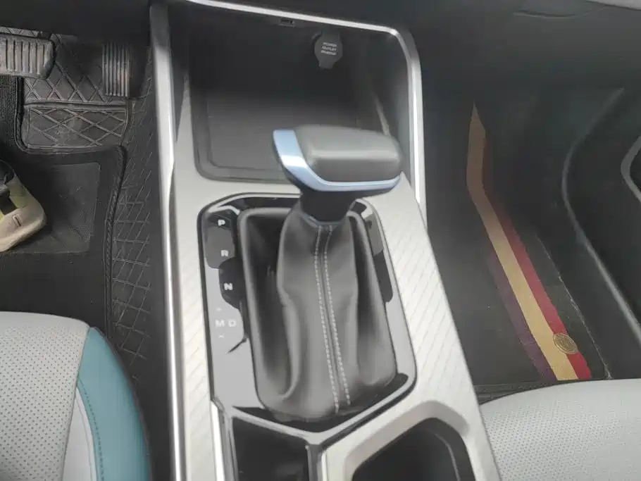 Geely Emgrand — миниатюра 16