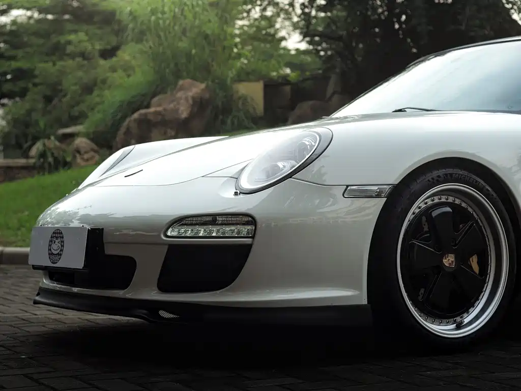 Porsche 911 2010 Carrera 3.6L