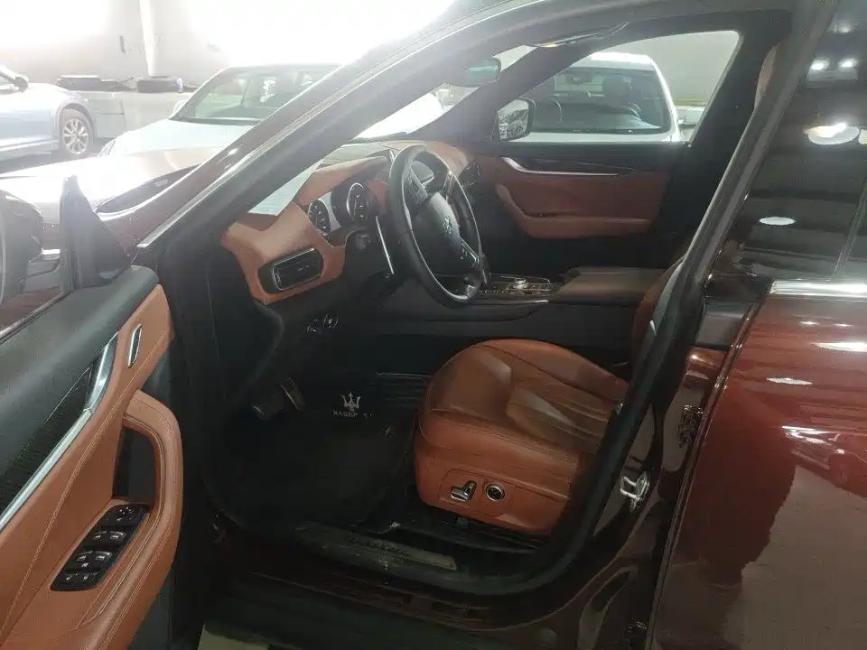 Maserati Levante — миниатюра 3