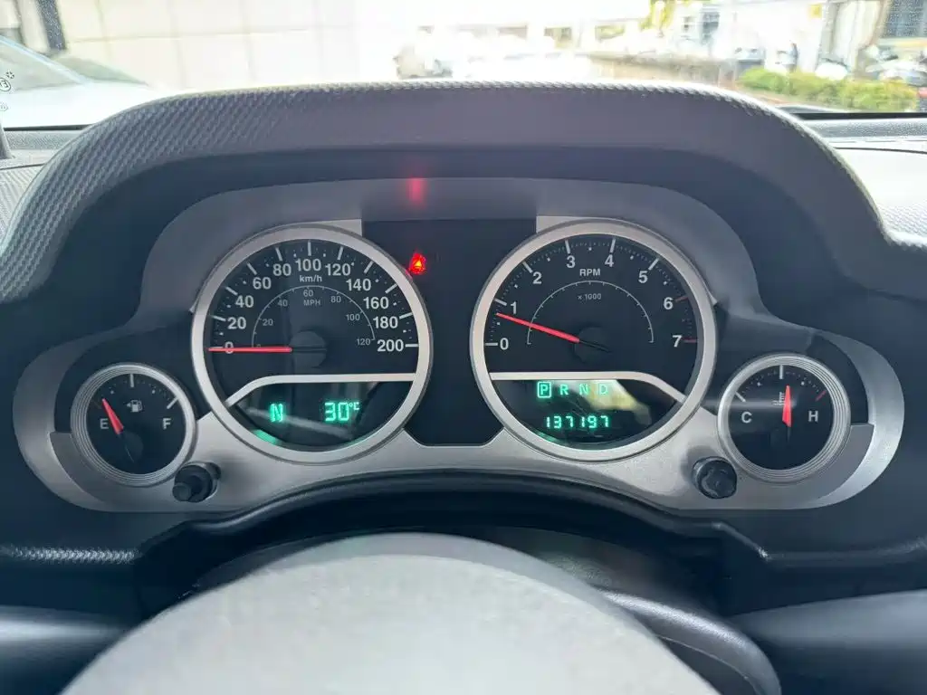 Jeep Wrangler — миниатюра 7