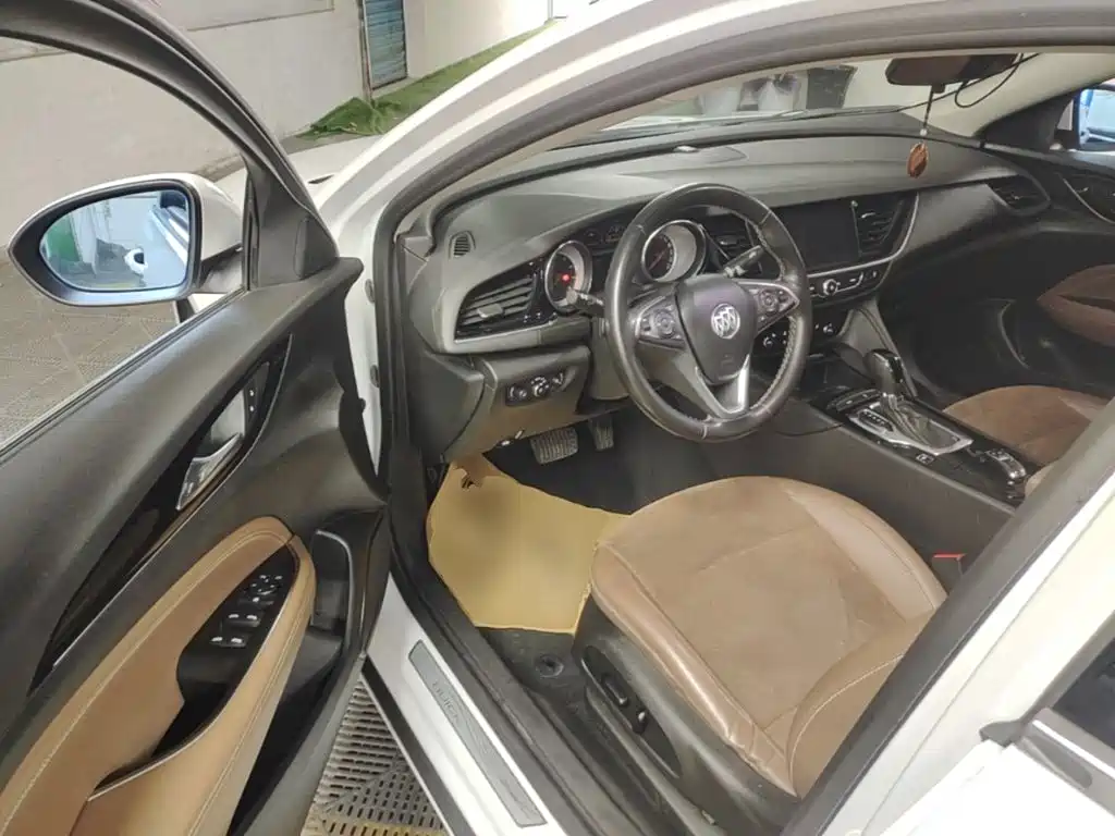 Buick Regal — миниатюра 16