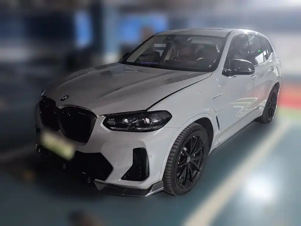 BMW iX3 2023