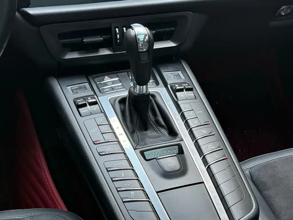 Porsche Macan — миниатюра 12